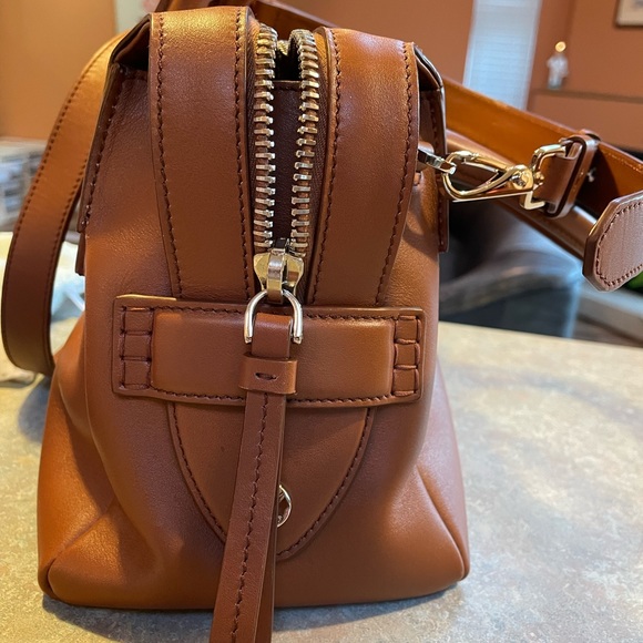 Tod's leather D-styling mini bowling tote - Picture 5 of 13